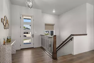 2157 Fox Pt Cir, De Pere, WI 54115 - Photo 22