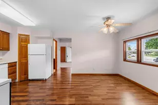 210 River St, Neenah, WI 54956 - Photo 14