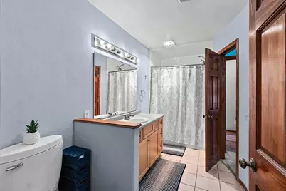 2100 Hillside Lane, Green Bay, WI 54302 - Photo 20