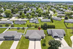 1329 S Franco Ct, De Pere, WI 54115 - Photo 48