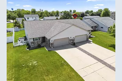 1329 S Franco Court #2, De Pere, WI 54115 - Photo 4