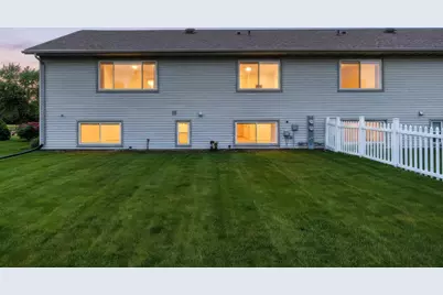 1329 S Franco Court #2, De Pere, WI 54115 - Photo 2