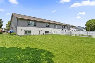 1329 S Franco Ct, De Pere, WI 54115 - Photo 40