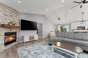 5865 Clover Valley Dr, New Franken, WI 54229 - Photo 8
