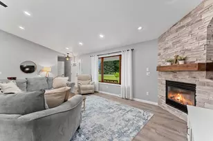 5865 Clover Valley Dr, New Franken, WI 54229 - Photo 6