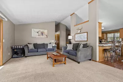2071 Greengrove Street, Kaukauna, WI 54130 - Photo 8