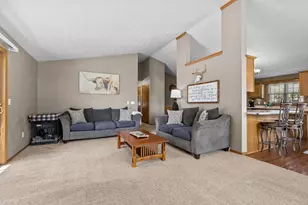 2071 Greengrove St, Kaukauna, WI 54130 - Photo 8