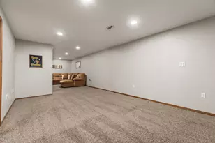 2071 Greengrove St, Kaukauna, WI 54130 - Photo 28