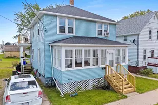 1807 21st St, Two Rivers, WI 54241 - Photo 4