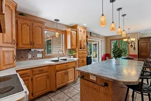 421 Woodrow Ct, Denmark, WI 54208 - Photo 18