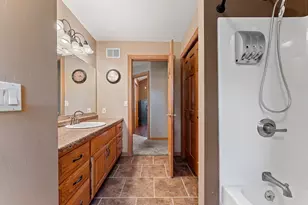 421 Woodrow Ct, Denmark, WI 54208 - Photo 40