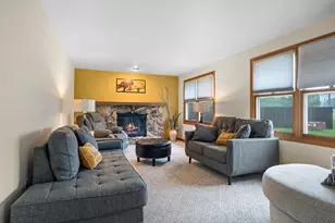 3634 Glenbrooke Ln, Green Bay, WI 54301 - Photo 8