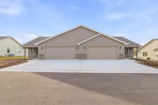 340 Twilight Trail, Fond du Lac, WI 54937 - Photo 26
