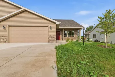 340 Twilight Trail, Fond du Lac, WI 54937 - Photo 1