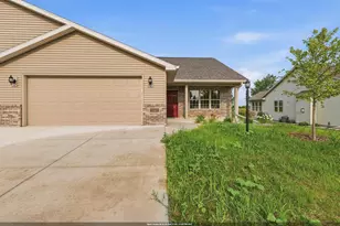 340 Twilight Trail, Fond du Lac, WI 54937 - Photo 1