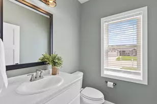 W6018 Ryford St, Menasha, WI 54952 - Photo 18