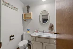 706 N Hawthorne Dr, Appleton, WI 54915 - Photo 32