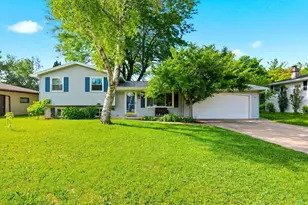2539 Mary Jo Dr, Green Bay, WI 54311 - Photo 1