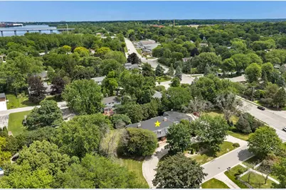 675 Sunset Circle, Green Bay, WI 54301 - Photo 64