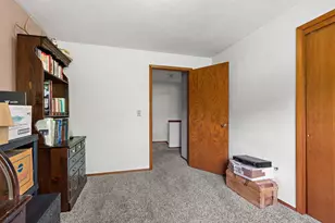1633 W Weiland Ln, Appleton, WI 54914 - Photo 14