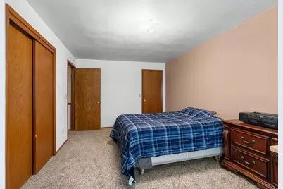 1633 W Weiland Lane, Appleton, WI 54914 - Photo 16