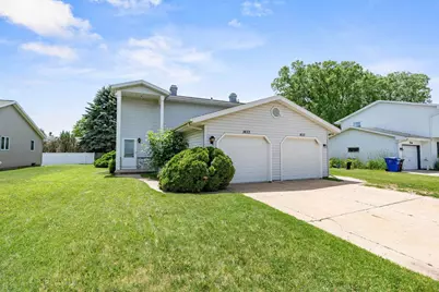 1633 W Weiland Lane, Appleton, WI 54914 - Photo 2