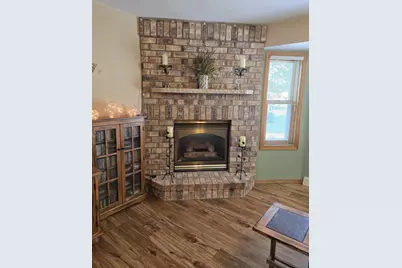 1430 Silverwood Lane, Neenah, WI 54956 - Photo 4