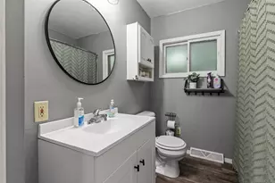 1223 Grove St, Oshkosh, WI 54901 - Photo 18