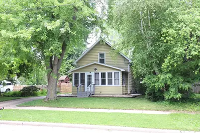 1223 Grove Street, Oshkosh, WI 54901 - Photo 2