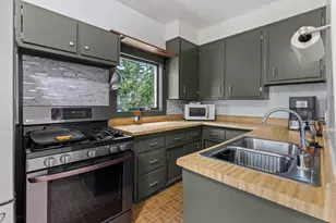 1223 Grove St, Oshkosh, WI 54901 - Photo 6