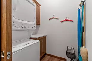 606 W 3rd St, Shawano, WI 54166 - Photo 40