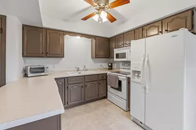 892 Bishop Court, Fond du Lac, WI 54935 - Photo 14