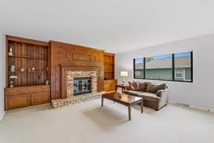 892 Bishop Ct, Fond du Lac, WI 54935 - Photo 6