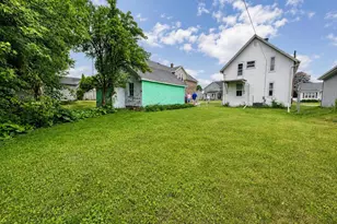 927 S 23rd St, Manitowoc, WI 54220 - Photo 16