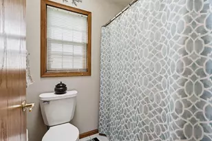 1102 Carriage Cir, Fond du Lac, WI 54935 - Photo 18