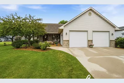 1102 Carriage Circle, Fond du Lac, WI 54935 - Photo 1