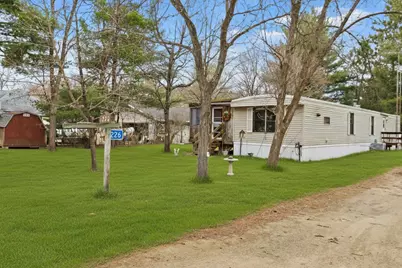 226 E Lohrville Avenue, Redgranite, WI 54970 - Photo 2