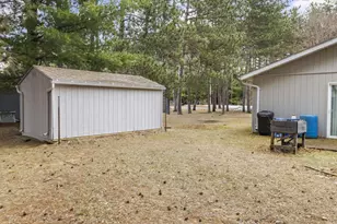 226 E Lohrville Ave, Redgranite, WI 54970 - Photo 10