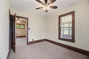 662 W Winneconne Ave, Neenah, WI 54956 - Photo 8