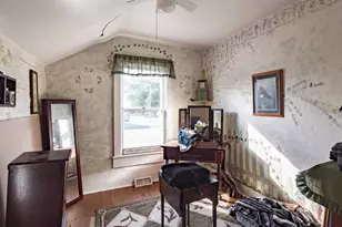 103 N Warrington Ave, Cecil, WI 54111 - Photo 10