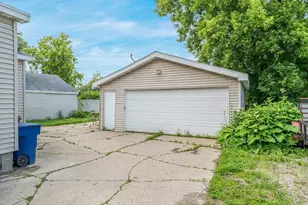 524 3rd St, Menasha, WI 54952 - Photo 38