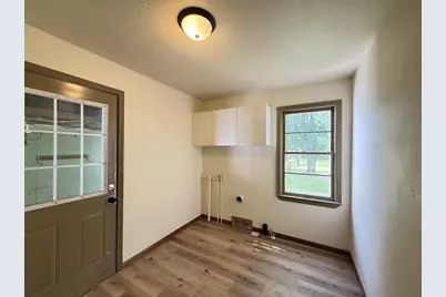 720 E Fulton Street, Waupaca, WI 54981 - Photo 10