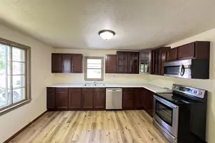 720 E Fulton St, Waupaca, WI 54981 - Photo 2
