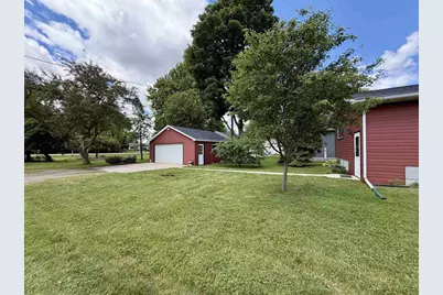 N8183 Lakeshore Drive, Fond du Lac, WI 54937 - Photo 8