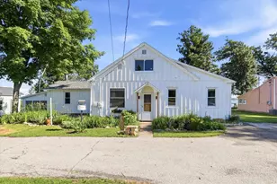E5698 Waukaunaka St, Weyauwega, WI 54983 - Photo 2