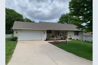 2638 Red Fern Lane, Green Bay, WI 54304 - Photo 2