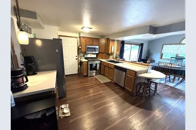 701 Woodland Drive, Kaukauna, WI 54130 - Photo 10