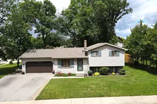 701 Woodland Dr, Kaukauna, WI 54130 - Photo 2
