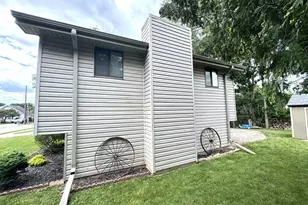 701 Woodland Dr, Kaukauna, WI 54130 - Photo 38