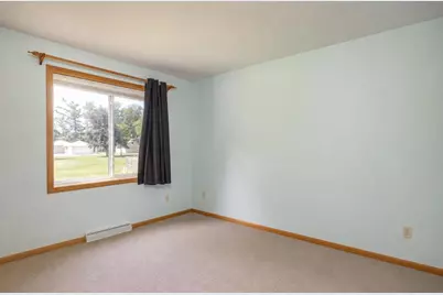 705 Riverview Drive, Fremont, WI 54940 - Photo 14